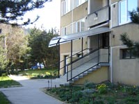 STŘÍŠKY NAD OKNA A DVEŘE